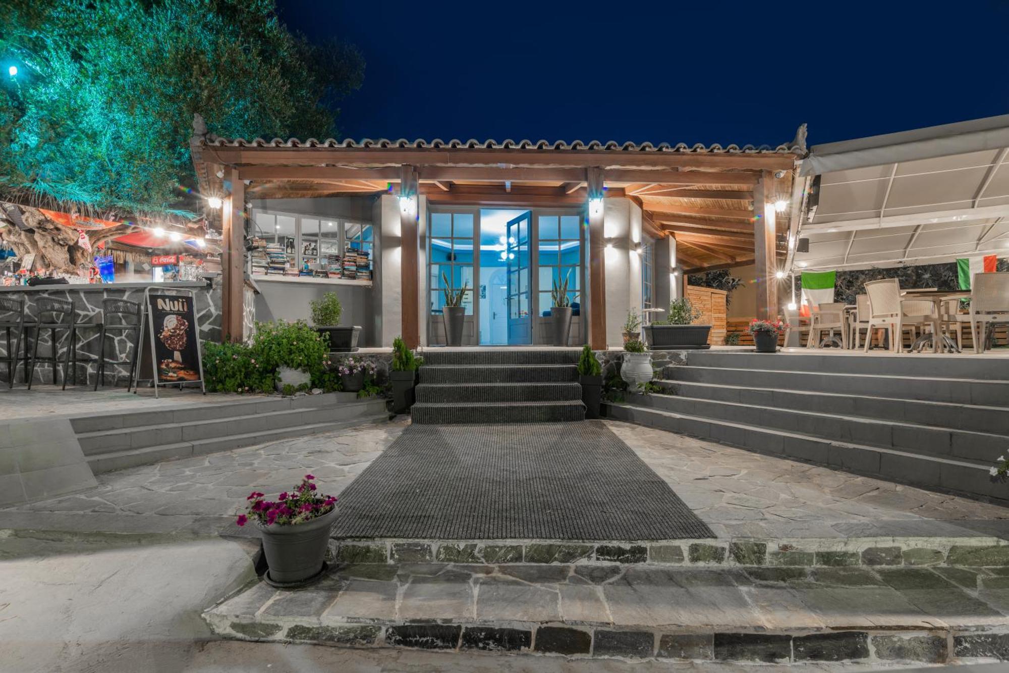 Callinica Hotel Tsilivi  Exteriör bild