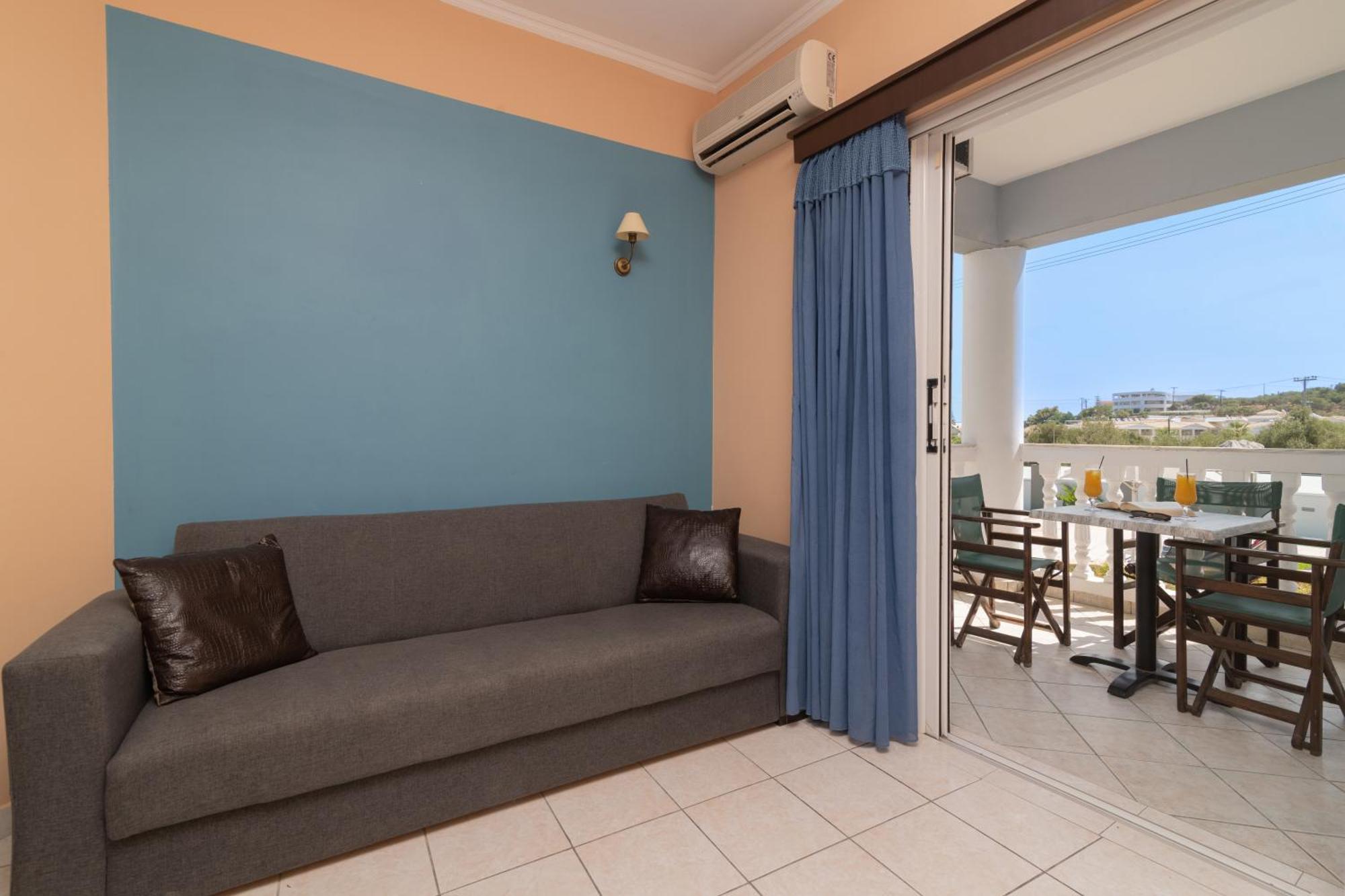 Callinica Hotel Tsilivi  Exteriör bild